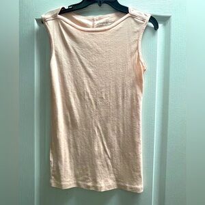 Small Eddie Bauer tank.